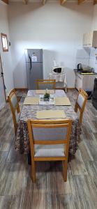 Kuchyň nebo kuchyňský kout v ubytování Departamentos Manantiales