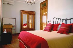 Cama ou camas em um quarto em Robles de Besares