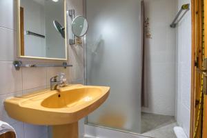 Kúpeľňa v ubytovaní Apartaments Can Niell