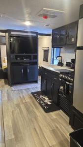 Dapur atau dapur kecil di Camper en el Batey