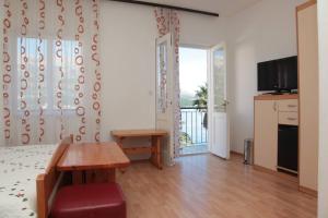 Et tv og/eller underholdning på The Korčula Outlook - Bedrooms + 29 billeder