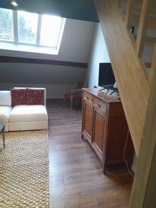 TV a/nebo společenská místnost v ubytování La porte
