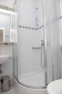 Et badeværelse på The Korčula Outlook - Bedrooms