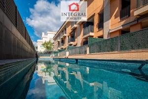 Swimmingpoolen hos eller tæt på Sakura Apartment Palamós