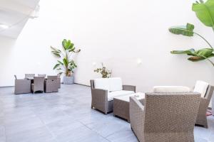 Posezení v ubytování Spacious Mellieha 3BR Apartment with Big Balcony and Prime Location