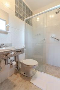 Un baño de Jd Embaixador, 3Q, 5min Paque Capivari