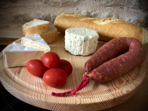 Ảnh trong thư viện ảnh của Bumblebee Cottage ở Vouillé-les-Marais