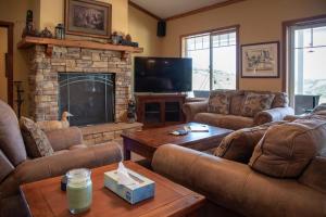 TV a/nebo společenská místnost v ubytování The J's Nest