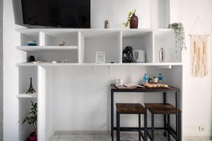 Kuchyňa alebo kuchynka v ubytovaní Casa Alana- Apartamentos en Suite Budha- Las mejores vistas y ubicación !