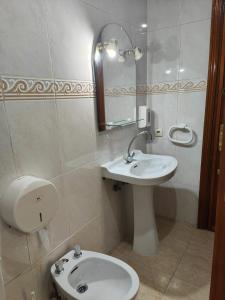 Koupelna v ubytování Hostal Jose Luis