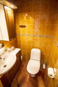 Koupelna v ubytování Vuokatti Apartments + 9 fotografií