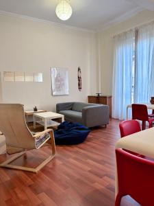 A seating area at Castelnuovo Rooms #Politeama