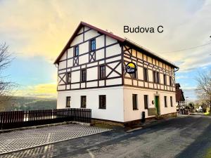 Budova, kde se penzion nachází