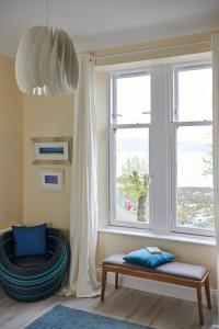 Posezení v ubytování Swan Cove Apartment Gourock