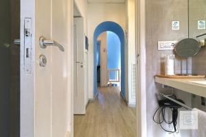 A kitchen or kitchenette at La Terrazza Family Holidays - Sorrento Coast