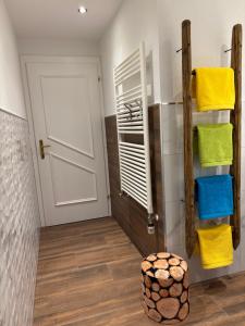 Foto dalla galleria di Biobergbauernhof Bergzeit Apartment in Goldegg a Goldegg