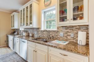 Φωτογραφία από το άλμπουμ του 1 Mi to Jenkinsons Boardwalk Family Gem with Grill σε Point Pleasant Beach +24 φωτογραφίες