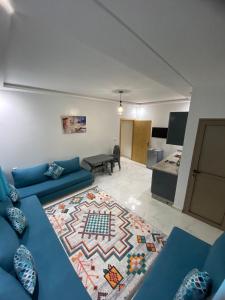 Istumisnurk majutusasutuses KAZA Moon Hostel
