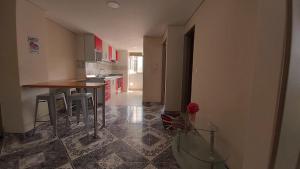 Η κουζίνα ή μικρή κουζίνα στο Edificio K&C