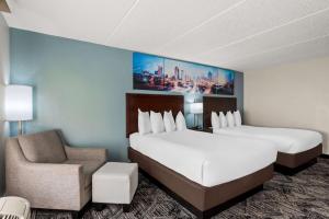 Postel nebo postele na pokoji v ubytování Best Western Atlanta Cumberland Galleria Hotel