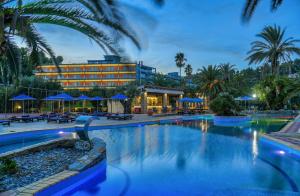 Bassein majutusasutuses Mendi Hotel või selle lähedal