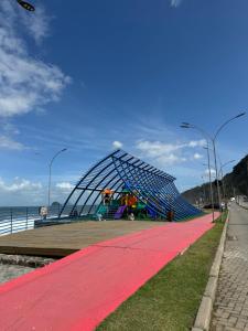 Φυσικό τοπίο κοντά σε αυτή η παραθεριστική κατοικία +18 φωτογραφίες