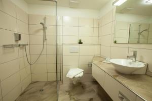 Koupelna v ubytování Hotel zur Pfalz