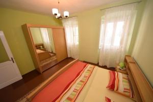 Postel nebo postele na pokoji v ubytování Seaside holiday house Orebic, Peljesac - 23750