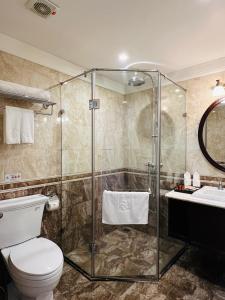 Ένα μπάνιο στο Hotel du Monde +55 φωτογραφίες