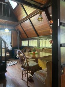 Χώρος καθιστικού στο Chalé Nardi