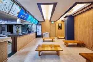 Kuchyň nebo kuchyňský kout v ubytování Osaek Greenyard Hotel + 16 fotografií