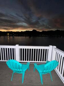 Rõdu või terrass majutusasutuses Casa Not So Grande, Road Runner Bungalow