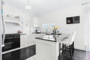 Η κουζίνα ή μικρή κουζίνα στο Katoomba Estate +20 φωτογραφίες