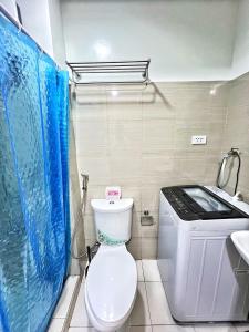 马尼拉Shore 2 condo Pool view Beach vibes near SM MOA的相册照片