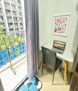 马尼拉Shore 2 condo Pool view Beach vibes near SM MOA的相册照片