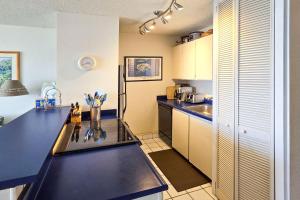 Køkken eller tekøkken på Maalaea Banyans 204