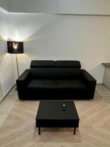 Ein Sitzbereich in der Unterkunft Elegant & Spacious 2BR 2BA Unit with Private Patio