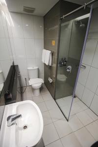 Koupelna v ubytování Ivory Hotel Bandung