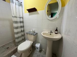 A bathroom at Hostal Cay