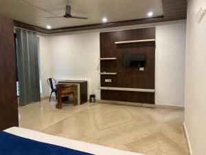 Gallery image of Hotel Viraj in Gurgaon