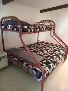Postel nebo postele na pokoji v ubytování Cosy Farmstay Jasmeeruls Bayt Tuvurara, Savusavu