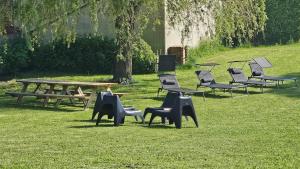Κήπος έξω από το Proche Valenciennes - Maison 180 m2 dans dépendances château