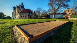 Κήπος έξω από το Proche Valenciennes - Maison 180 m2 dans dépendances château +52 φωτογραφίες