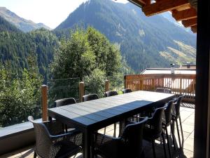 Fotografia z galérie ubytovania Chalet in Saalbach with Panoramic Sauna v destinácii Saalbach Hinterglemm
