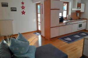 Η κουζίνα ή μικρή κουζίνα στο Fewo Alpenblick im Haus Wiedemann