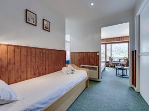 Posteľ alebo postele v izbe v ubytovaní T2 lumineux à Tignes, balcon sud, 4-5 personnes - FR-1-641-71