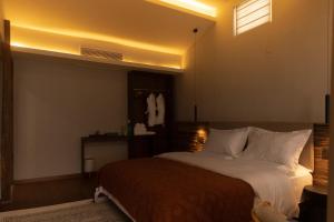 One Zen Lodge Snowy Haven客房内的一张或多张床位