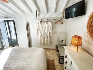 TV a/nebo společenská místnost v ubytování Castillo Suite 15 Comares