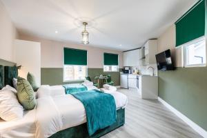 The Chapter Hotels - Finsbury Park客房内的一张或多张床位