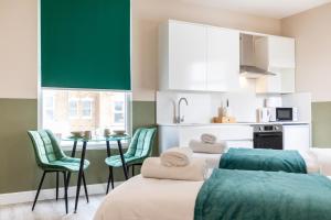 The Chapter Hotels - Finsbury Park的厨房或小厨房